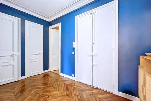 Grand Haussmann Apartment Malesherbes - image 14