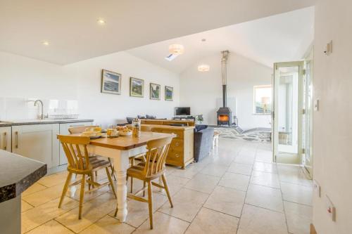 Iekārtas, 1 Bed in Llangower oc-t34142 in Langovera