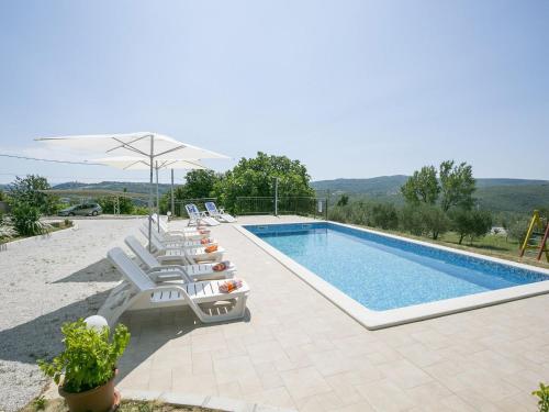  Holiday home Apartment Meri in VeliGolji