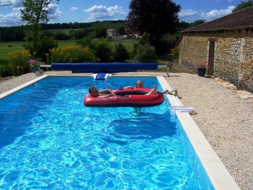 Peldbaseins, Les Chambons - Tranquil Gite in the Perigord Noir in Gabillou