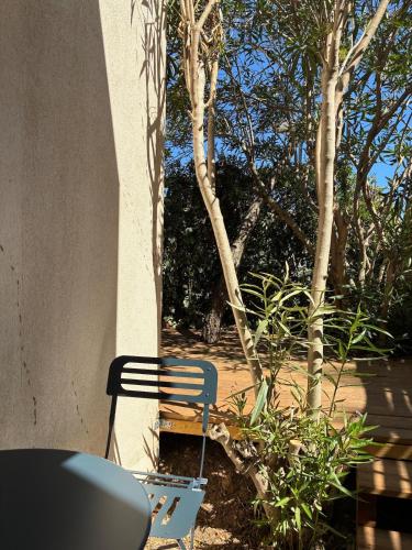 Studio climatise, jardin et parking privatif in Alco