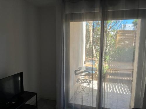 Studio climatise, jardin et parking privatif in Alco