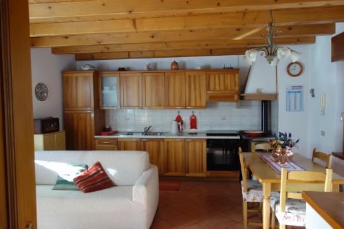 virtuve, Fabbricato Indipendente Centro in Lozzo Cadore
