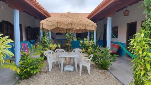 Vila Azular Casa 50m da Praia com Garagem Privativa – khách sạn tại Praia do Pereque-Acu