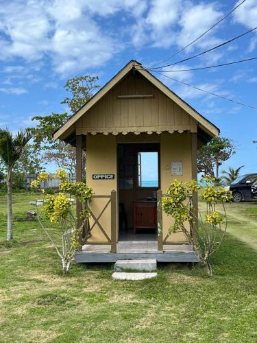 Ansells Thatch Walk Cottages in 尼格瑞爾