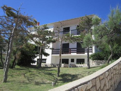 Stunning Holiday Home in Pag Dalmatia, Croatia in Stari Okić