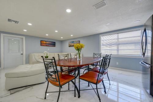 Lakefront Angler’s Oasis in Holiday! 8 Mi to Beach in Holiday (FL)