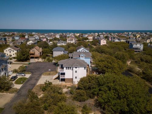 Surfin' Paws - image 31