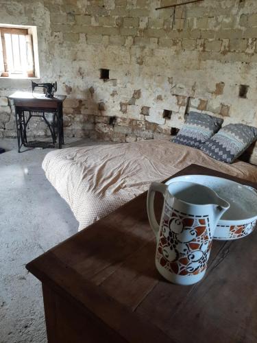 le pigeonnier de st Romain in Velleches