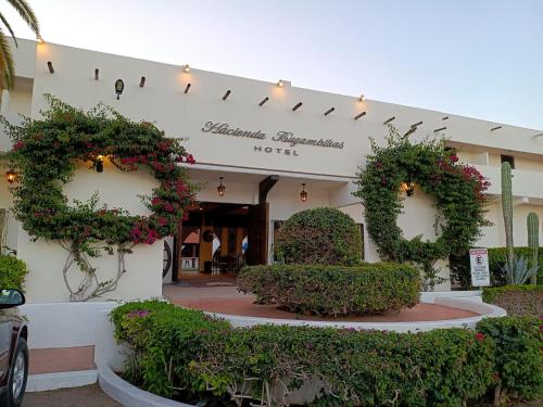 Pohled zvenku, Hotel Hacienda Bugambilias La Paz in La paz