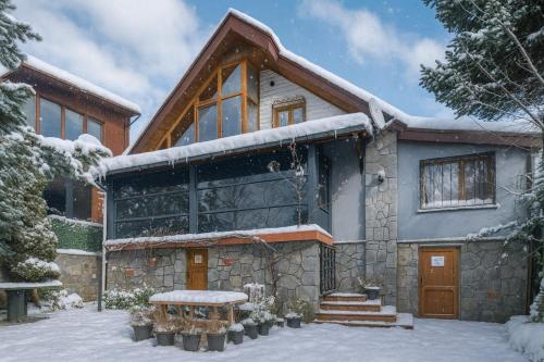 Uludag Tatil Evleri & Villa Dogus Uludağ – khách sạn tại Khac
