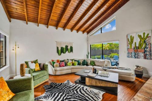 Facilities, Home in Miami in The Hammocks