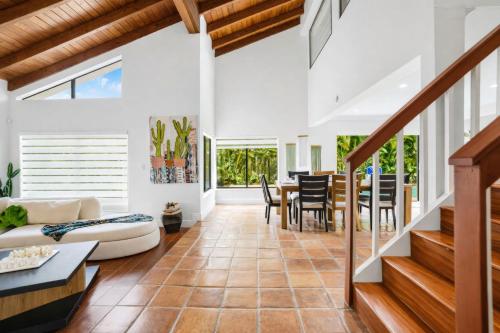Entrance, Home in Miami in The Hammocks