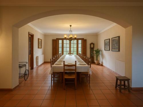 Masia Can Cenç (Masia Can Cenc) in Collsuspina