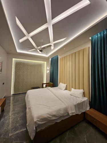 kurunchimalar Resorts in Hogenakkal