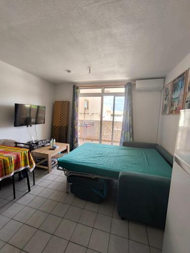 Grand studio climatisé pour 2 à 4P (Grand studio climatise pour 2 a 4P) in Ducos