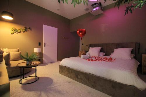 Love room La Terre – khách sạn tại Druillat