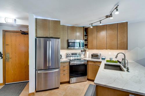 Cozy Ski-InandSki-Out Winter Park Condo with Pool! in Winter Park, USA