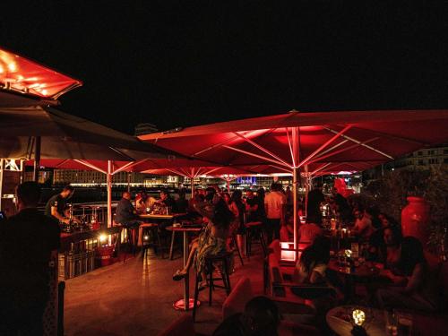Bar/lounge, ibis Styles Lausanne Center MadHouse in Lausanne