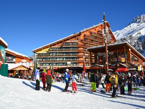 Two bedroom apartment situated on the slopes and close to shops in Meribel Mottaret Meribel