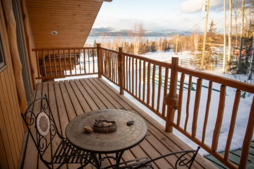 威利斯頓湖度假酒店 (Williston Lake Resort) in 哈德森斯賀普 (BC)
