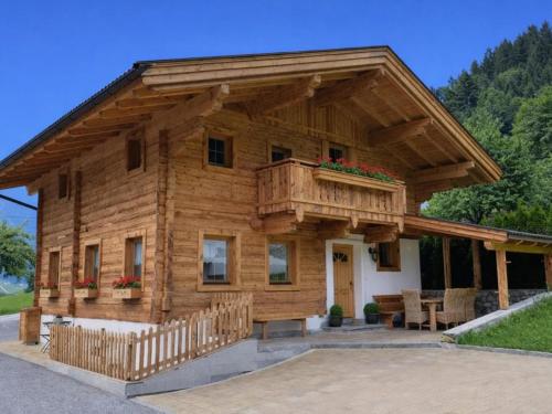 Rosalie-Lorena in Ramsau im Zillertal, Österreich