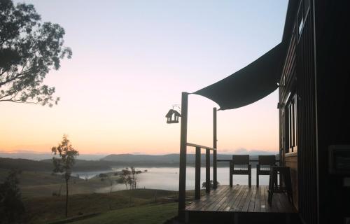 Balkons/terase, Ketchup's Bank Glamping in Boonah