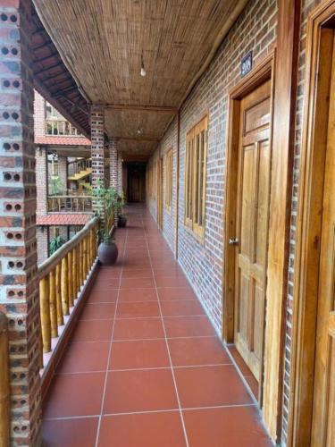 Hồ Núi Đính Hotel – Ninh Binh, OH