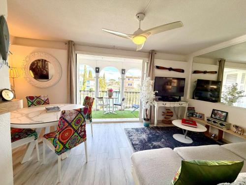 Appartement lumineux avec loggia, wifi - Port Grimaud - FR-1-868-39 - Location saisonnière - Grimaud
