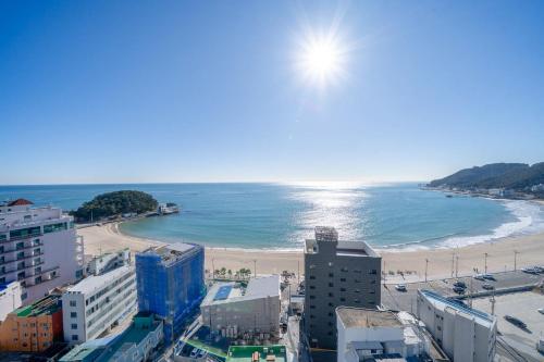 The First Ocean Songjeong in Songjung-ri