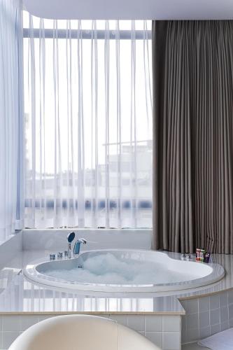 Cupid Hotel 3 in Bình Hưng