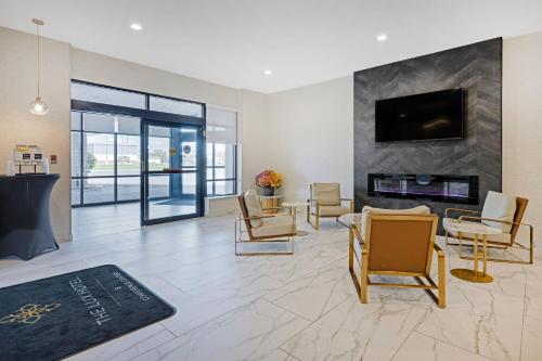The Lux Hotel & Conference Center, Ascend Hotel Collection in Waterloo, USA