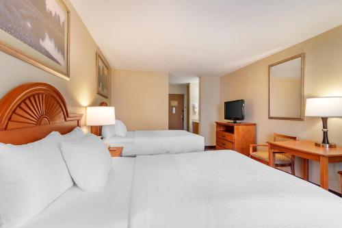 Quality Inn at Bangor Mall - image 32