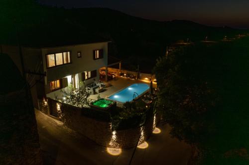 Viesnīcas āriene, Luxury Villa Ivona Pool, Jacuzzi, Sauna & Privacy in Topolo