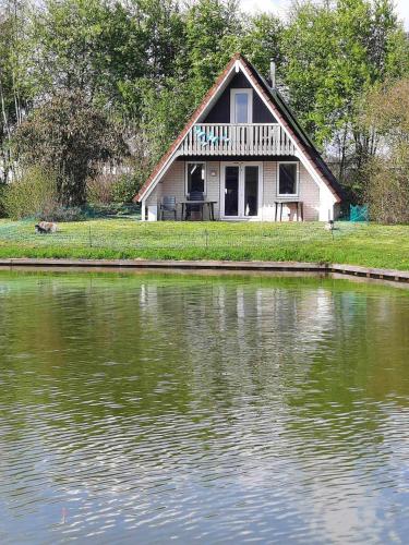  De Gouwe, 158 - aan visvijver, de beste visstek in Gramsbergen