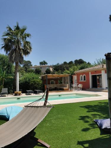 Kert, Appartement 2 chambres 2 salles de bains in Le Cannet Des Maures