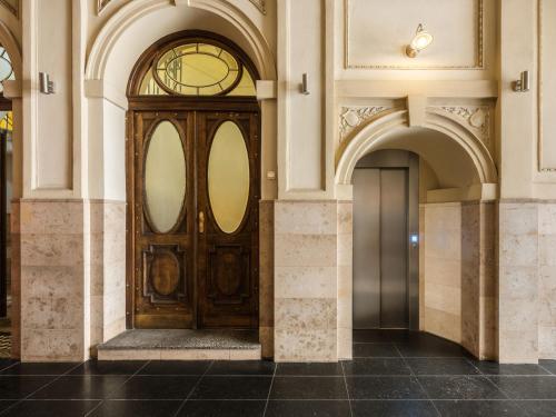 Florian Gate by Fragola Collection 2