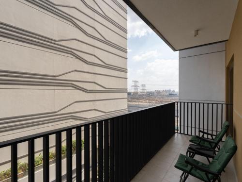 Solace Stay 1BR In Al Furjan 24 - image 13