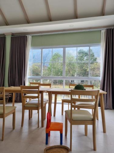 Mountain view villa in Ban Houay Saguaw