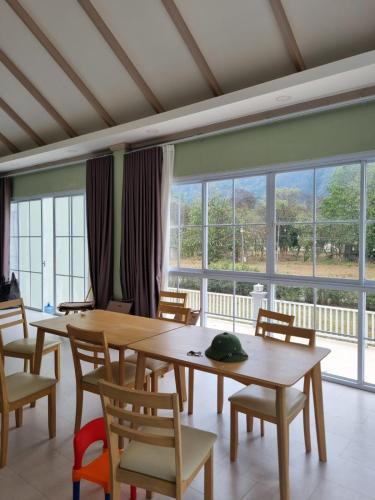 Mountain view villa in Ban Houay Saguaw