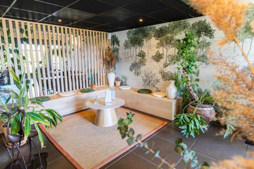 大堂, Hotel les jardins du canal  in 艾蓋莫爾泰