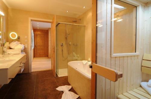 Superior Hotel Schneider Ski-in & Ski-out - Obertauern