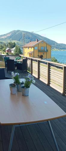 外部景觀, Renovated Chapel With Fjord Views In Vågstranda (Renovated Chapel With Fjord Views In Vagstranda) in 伏史特蘭達
