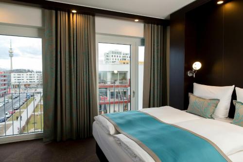 1 queen bed