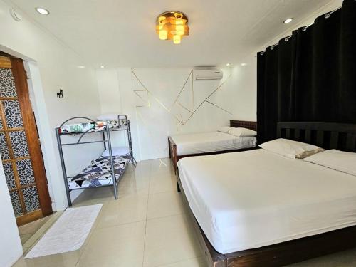 Crestscente Skye Villa Resort in Majayjay