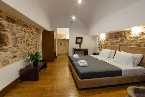 2 twin beds