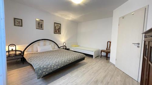 MBZ Monteurwohnung Altforweiler 4 ZKB in Uberherrn
