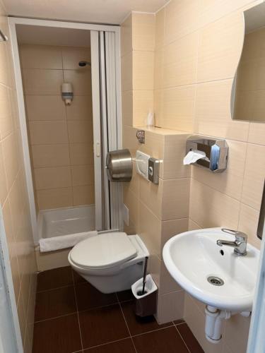 1 double bed