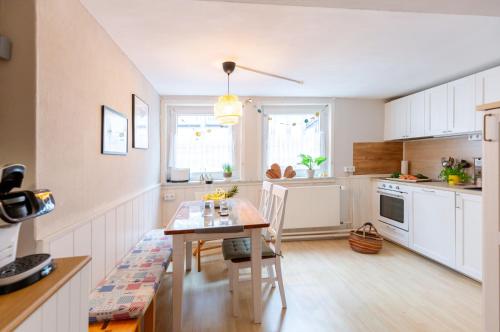 Kitchen, Gastehaus & Ferienwohnung Jungblut im Fachwerkhaus in Schlitz