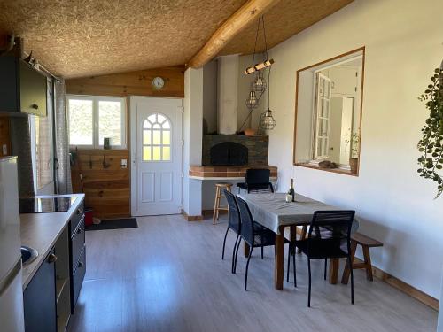 Konyha, Le petit appartement in Luc-en-Diois